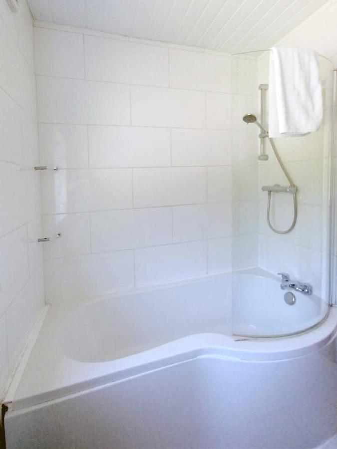 Cozy 4 Bedroom House In Smethwick With 4 Bathrooms Perfect For Contractors And Families Бірмінгем Екстер'єр фото